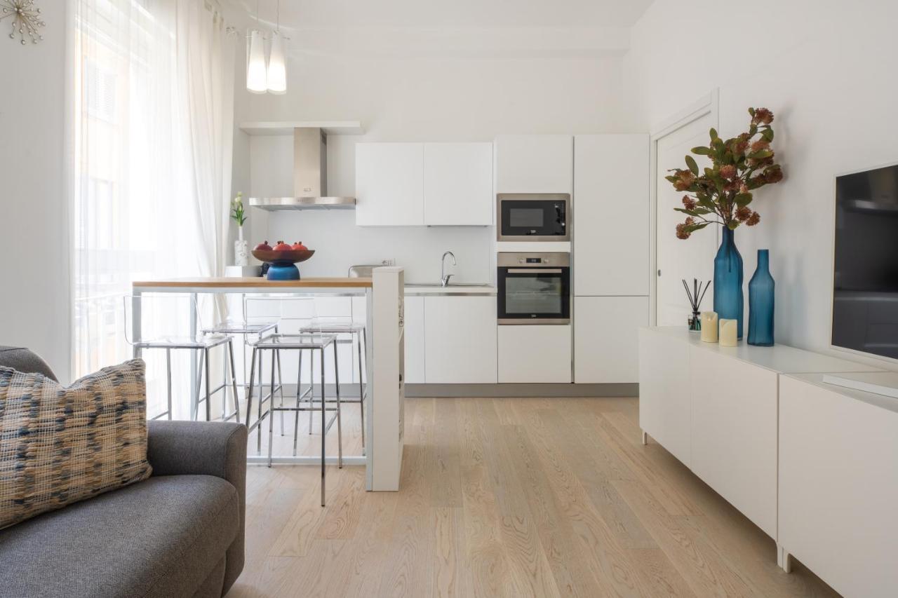 Brera Charming Apartments R&R Milan Bagian luar foto