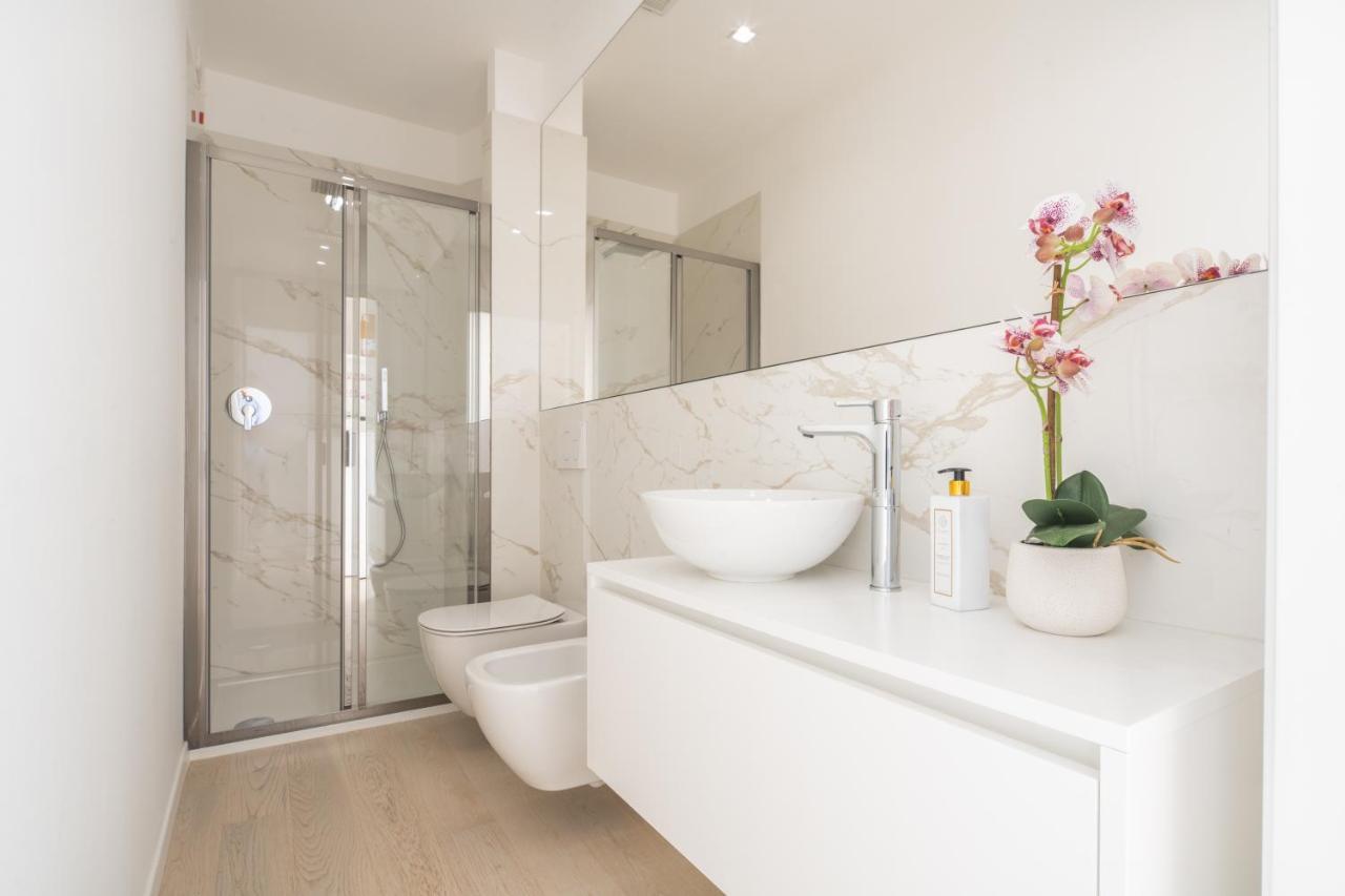 Brera Charming Apartments R&R Milan Bagian luar foto
