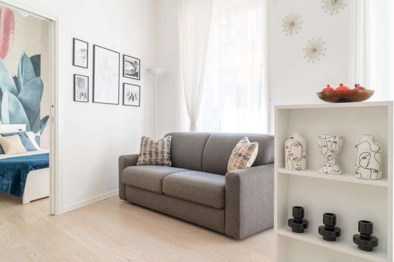 Brera Charming Apartments R&R Milan Bagian luar foto