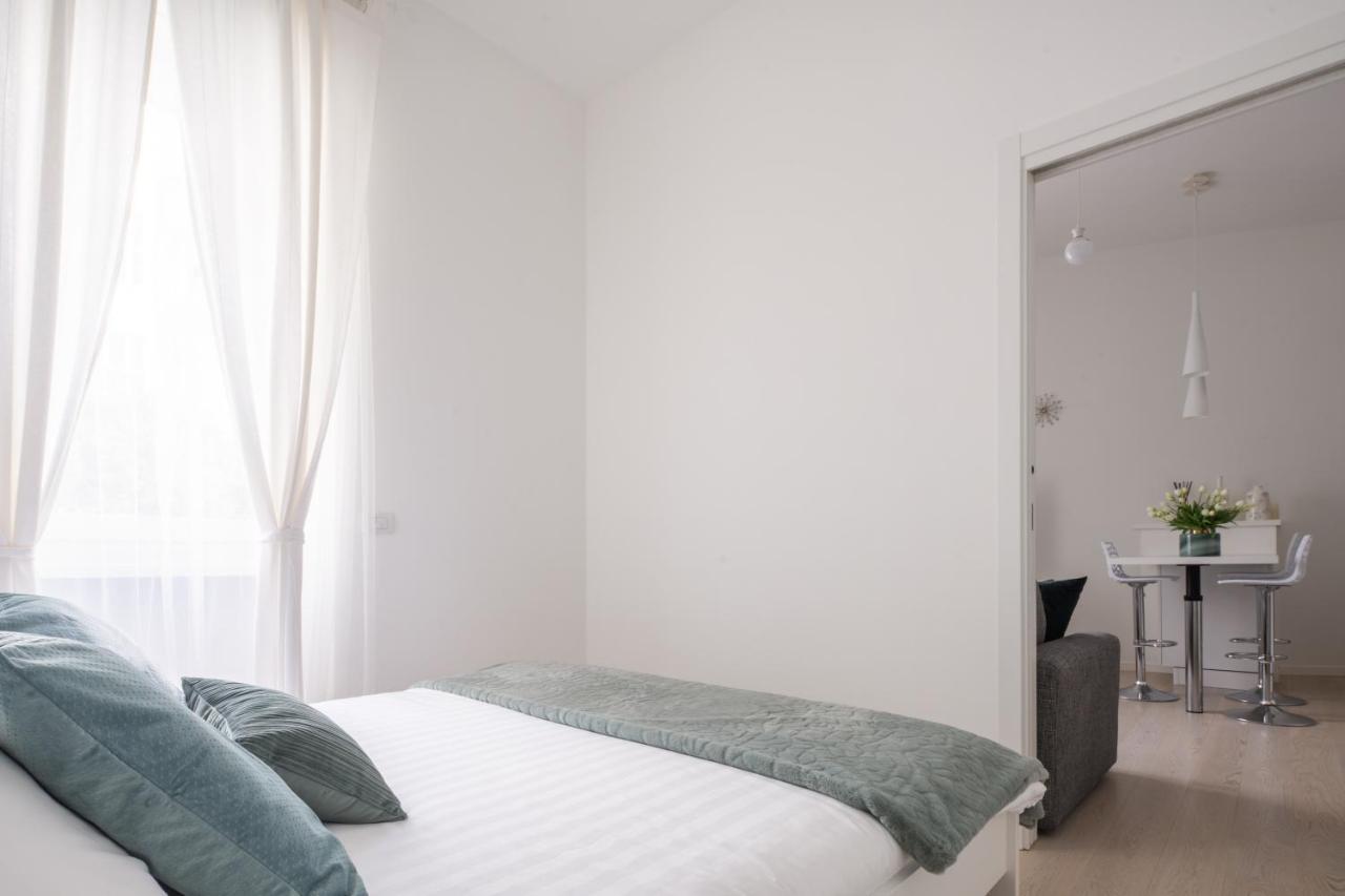 Brera Charming Apartments R&R Milan Bagian luar foto